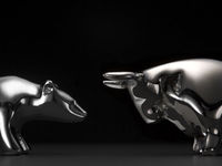 Photodune 323997 bear and bull figurine xs